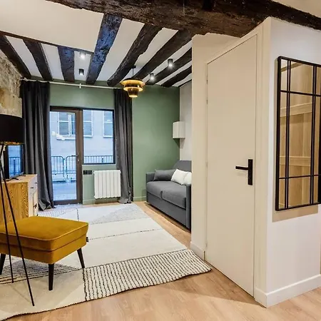 Apartman Typical Parisian In Le Marais#4 Pers